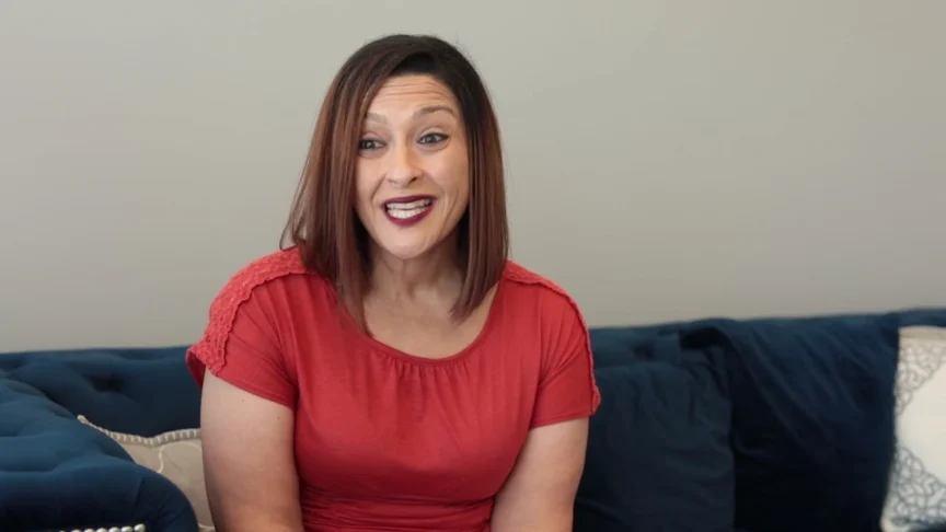 Emely's success story thumbnail.